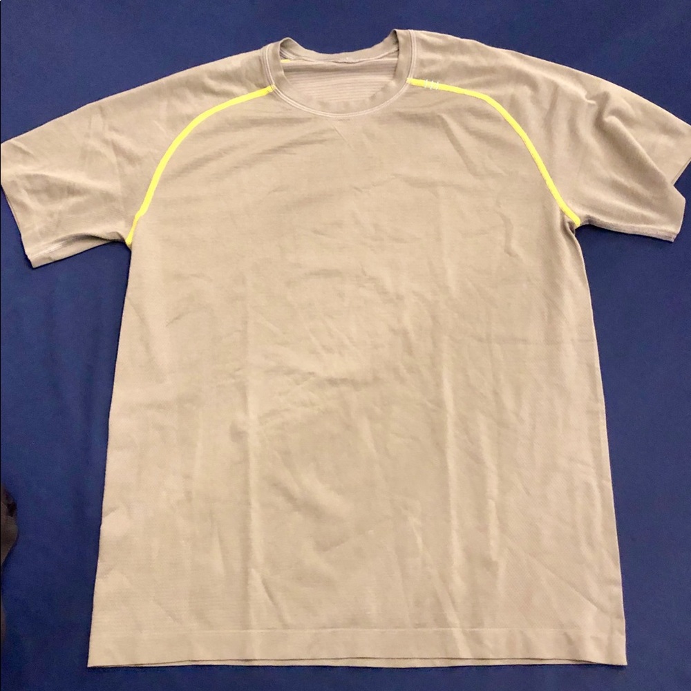 Lululemon men’s workout shirt, size M